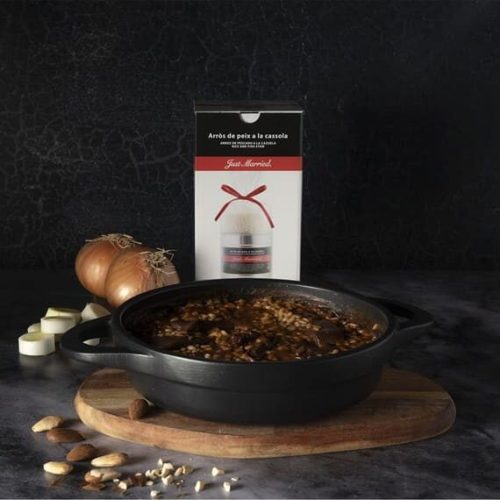 Arroz de pescado a la cazuela, Just Married