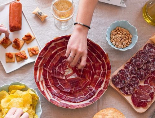 Ibéricos loncheados a cuchillo: la forma más inteligente de disfrutar el jamón 100% ibérico